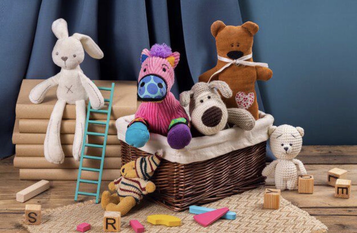 Games & Toys