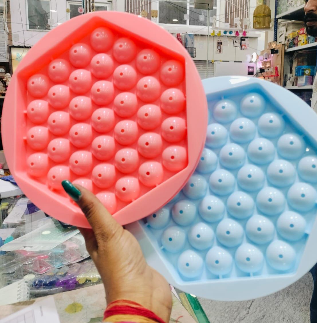 Big Round Pop Ice Tray