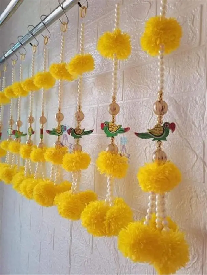 Parrot Genda Flower Hanging